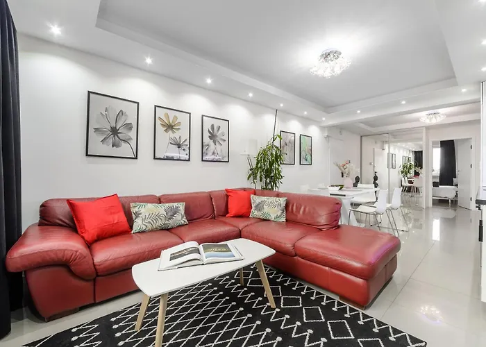 Lumina 3 Bedroom Apart Park Szczesliwicki